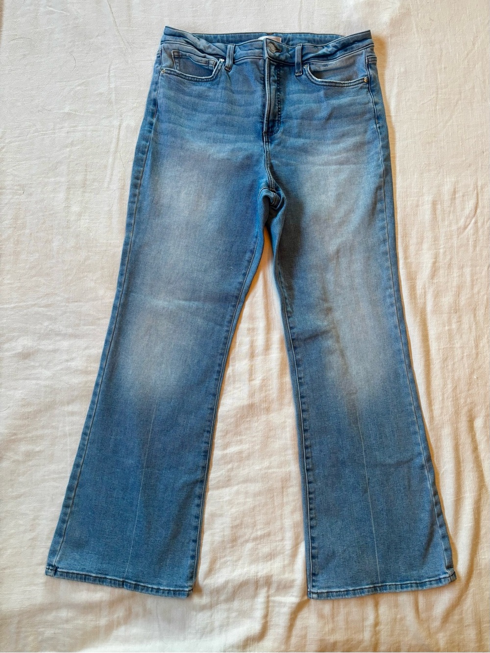 LC Lauren Conrad Light Wash High Rise Flare Jeans size 14.